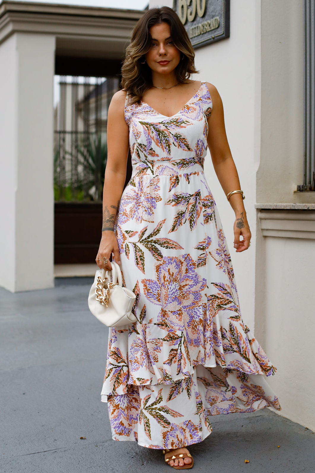 Vestido Maria Flor - Tecido Plano de Viscose Sarjada - Estampa Floral Artístico Fundo Off White