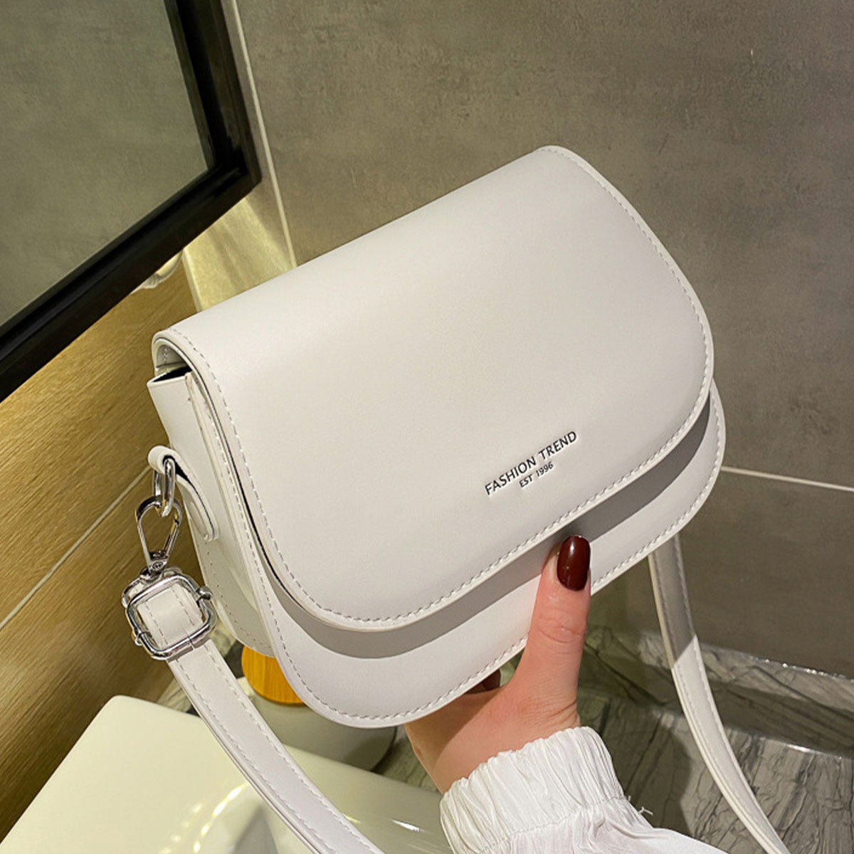 Bolsa Feminina Texturizada – Pequena, Versátil e Elegante