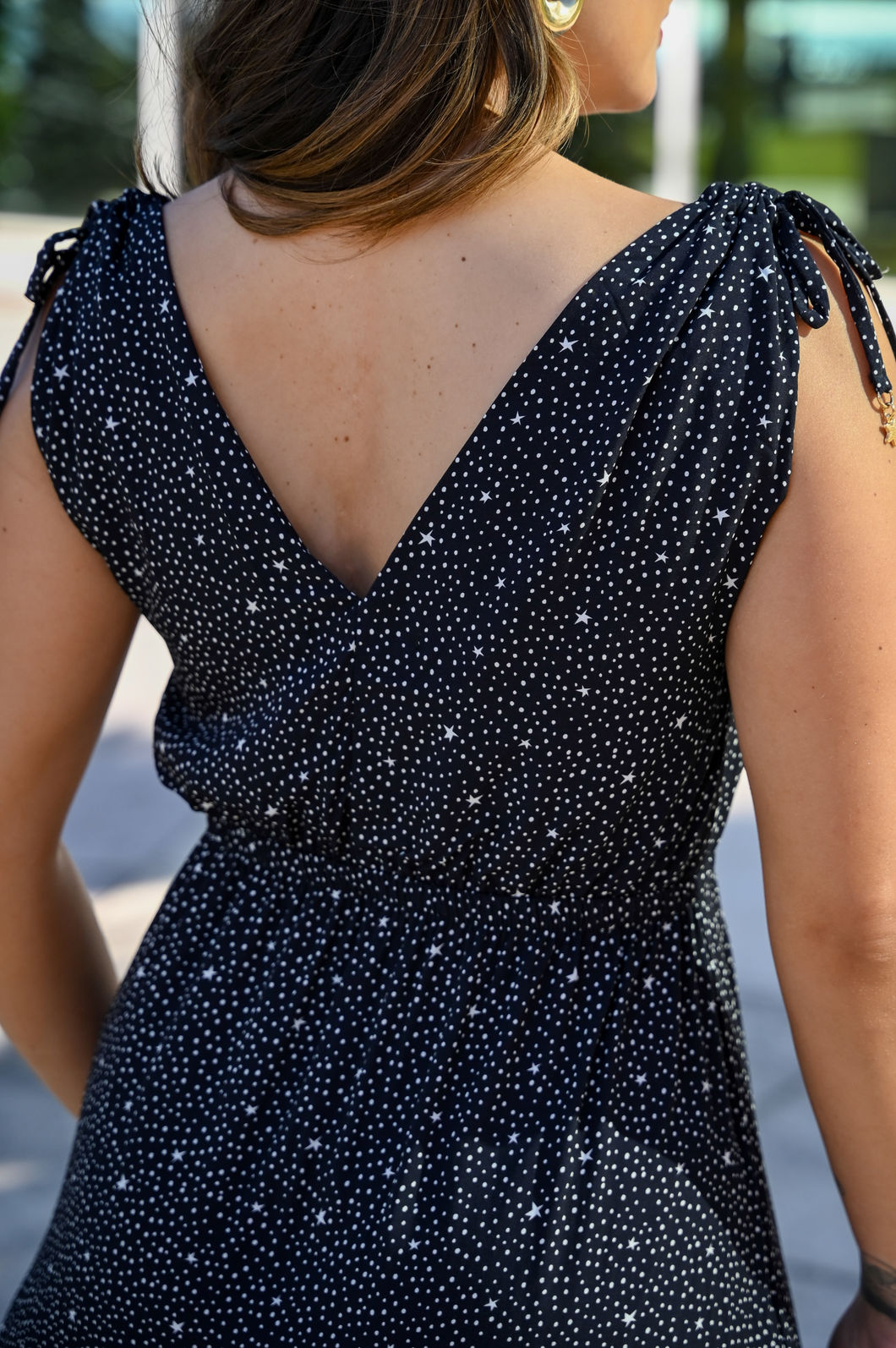 Vestido Casual Curto Emma - Estampa Poá com Estrelinhas Preto e Branco